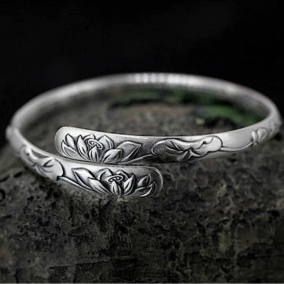 Sterling Silver Lotus Mantra Bangle Bracelet - Picture 5 of 9